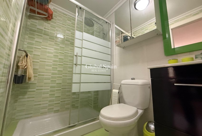 Resale - HOUSE -
TORREVIEJA - Carrefour