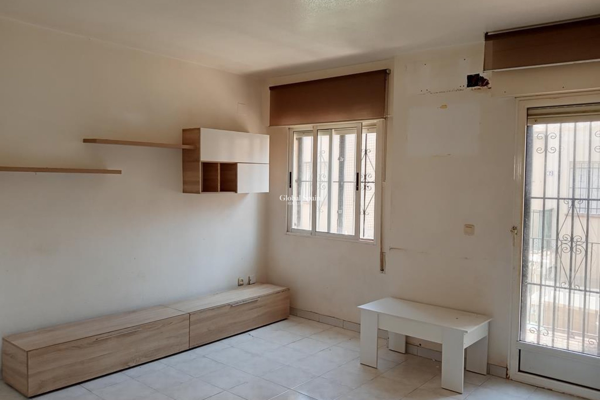 Resale - HOUSE -
TORREVIEJA - Carrefour