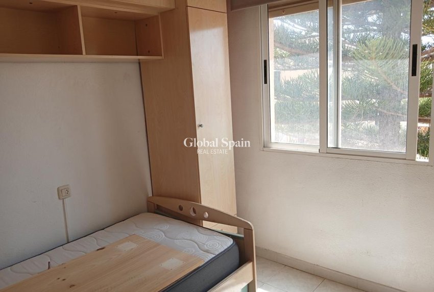Resale - HOUSE -
TORREVIEJA - Carrefour