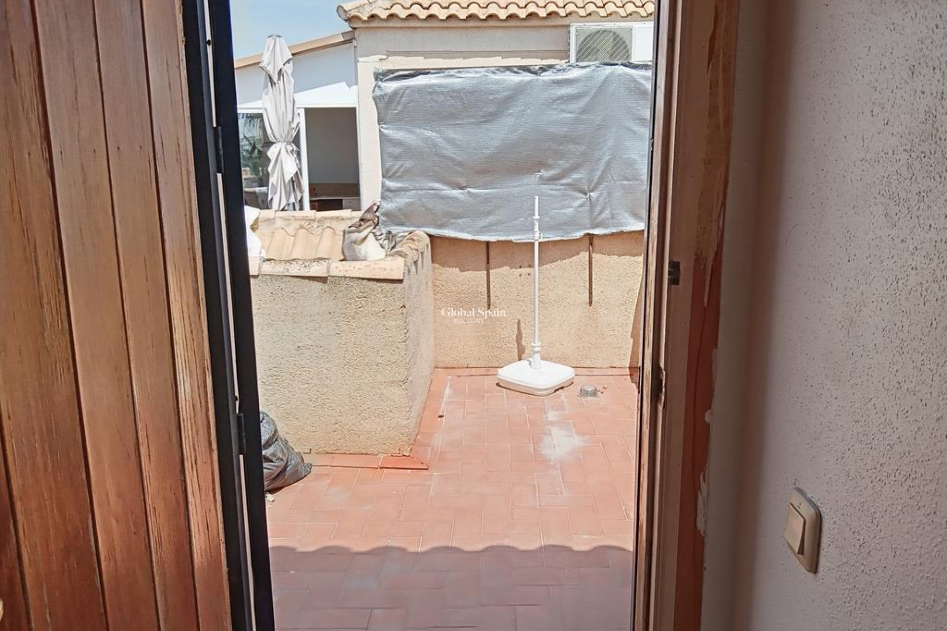 Resale - HOUSE -
TORREVIEJA - Carrefour