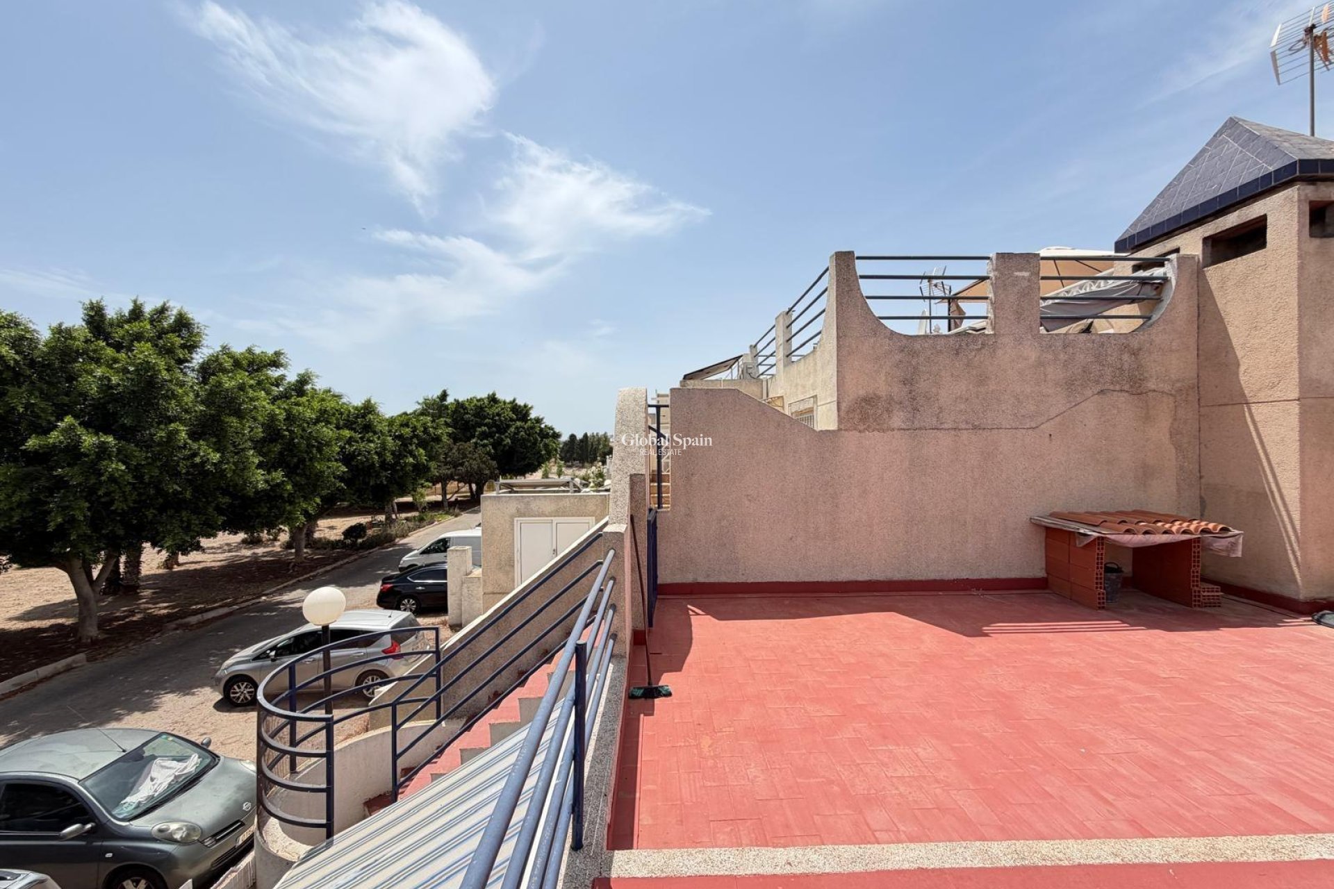 Resale - HOUSE -
TORREVIEJA - Carrefour