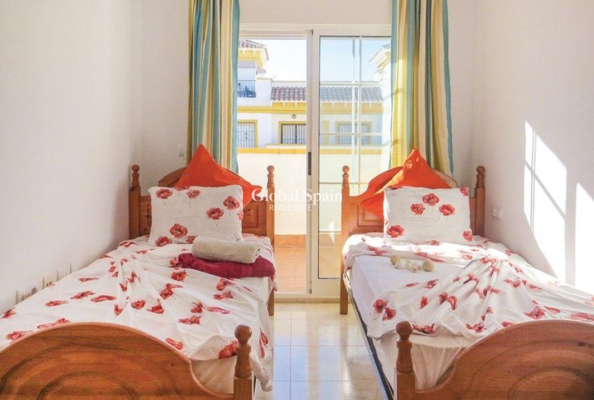 Resale - HOUSE -
TORREVIEJA - Carrefour