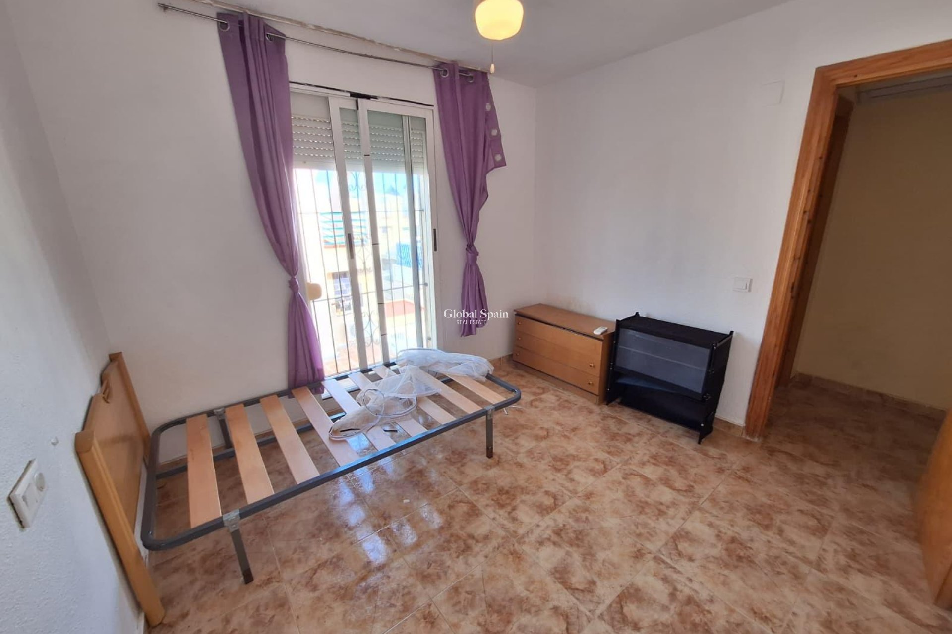Resale - HOUSE -
TORREVIEJA - Carrefour