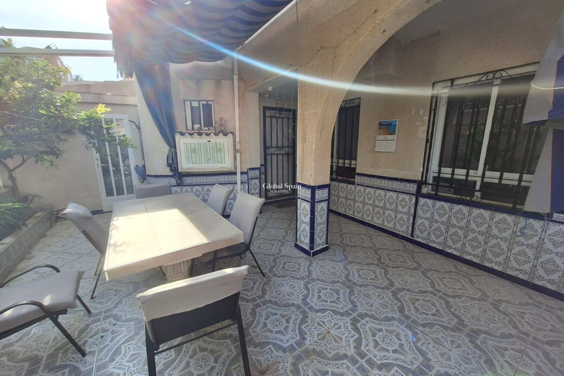 Resale - HOUSE -
TORREVIEJA - Carrefour