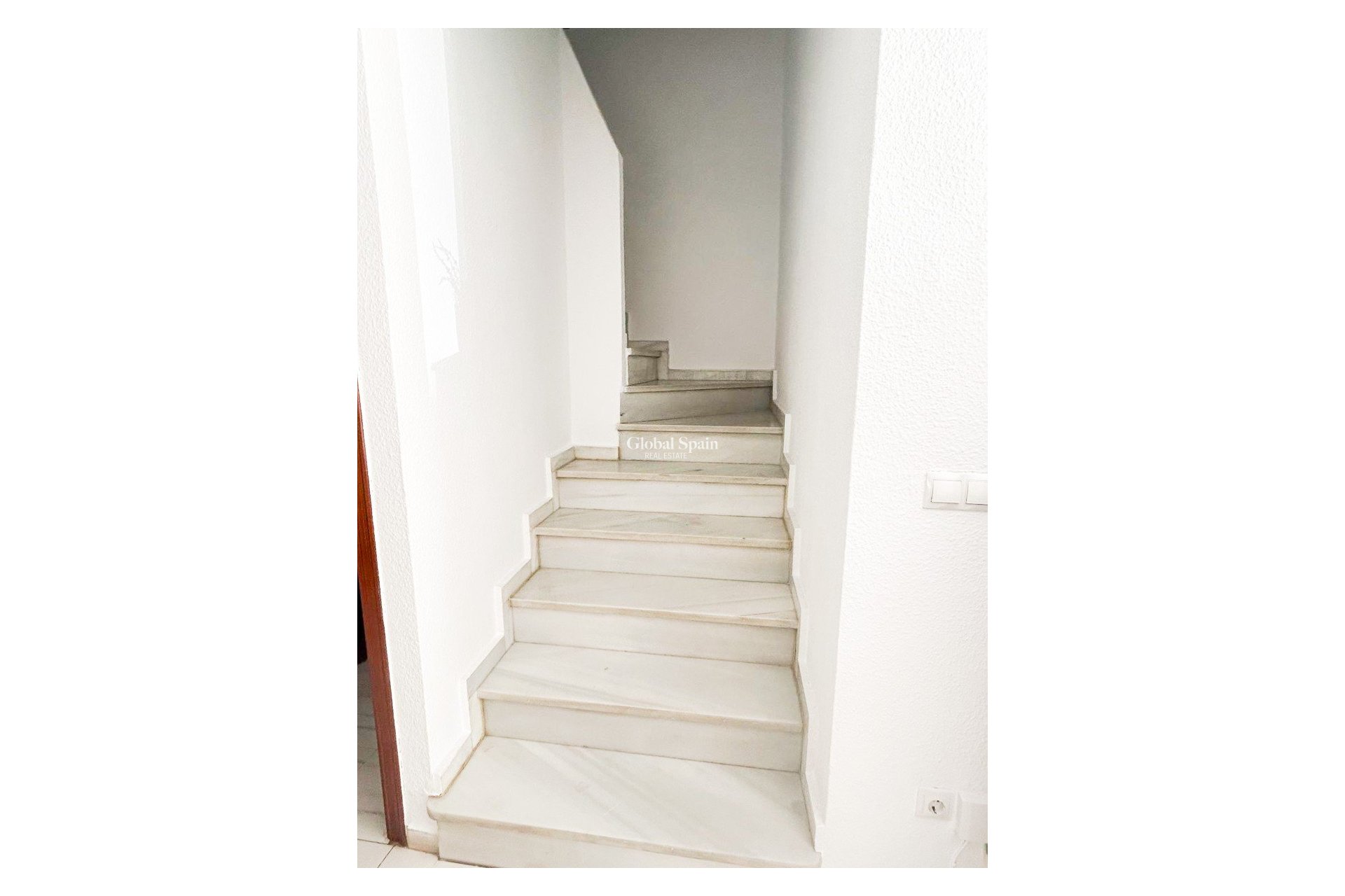 Resale - HOUSE -
TORREVIEJA - Center