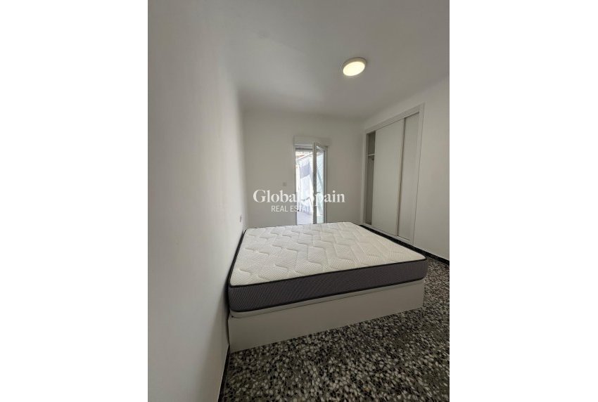 Resale - HOUSE -
TORREVIEJA - Center