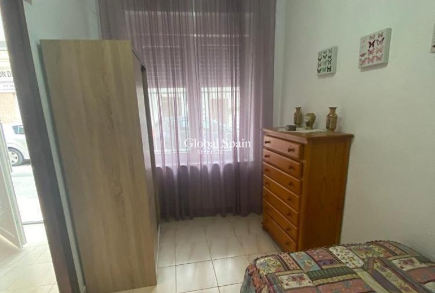 Resale - HOUSE -
TORREVIEJA - Center