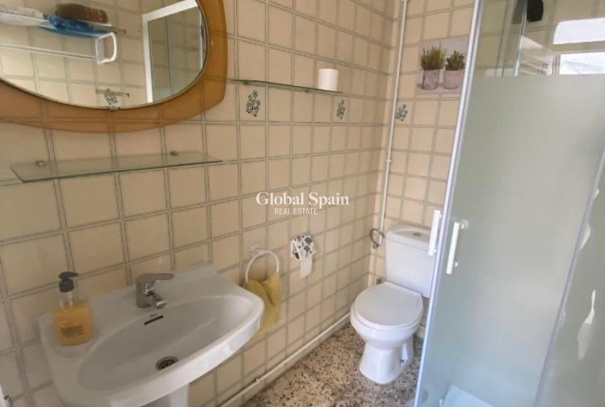 Resale - HOUSE -
TORREVIEJA - Center