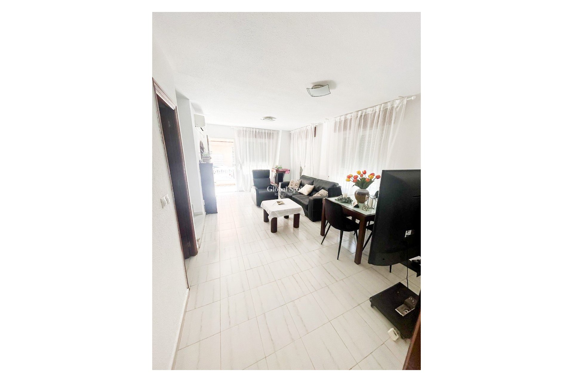 Resale - HOUSE -
TORREVIEJA - Center