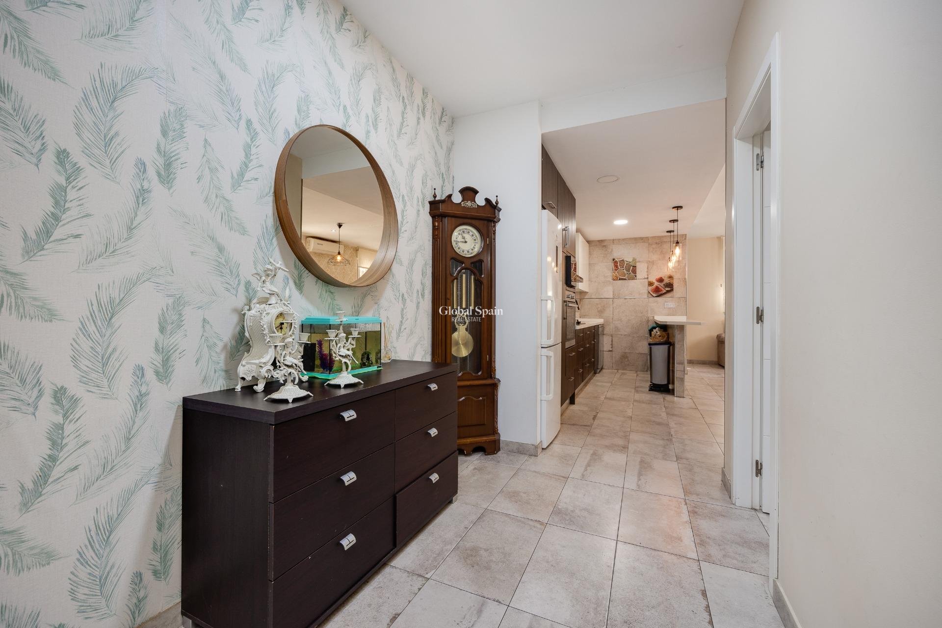 Resale - HOUSE -
TORREVIEJA - Center