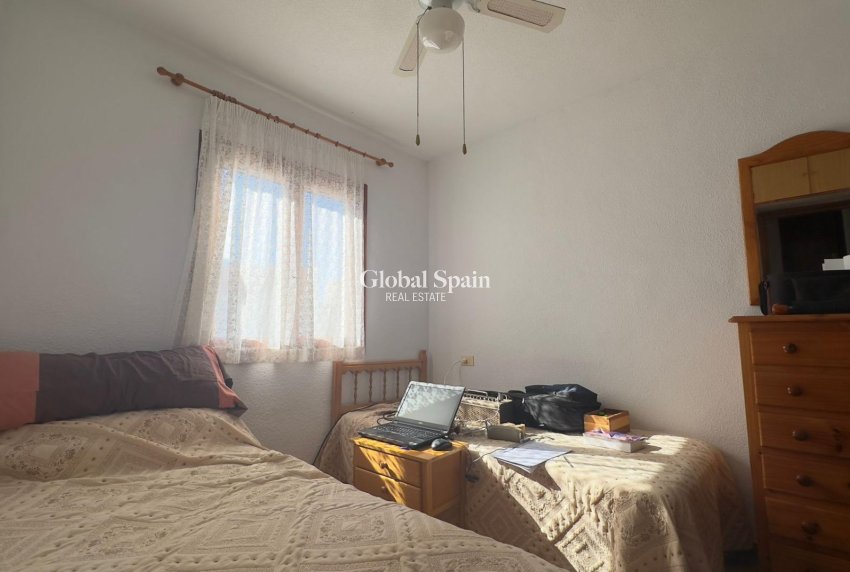 Resale - HOUSE -
TORREVIEJA - Center