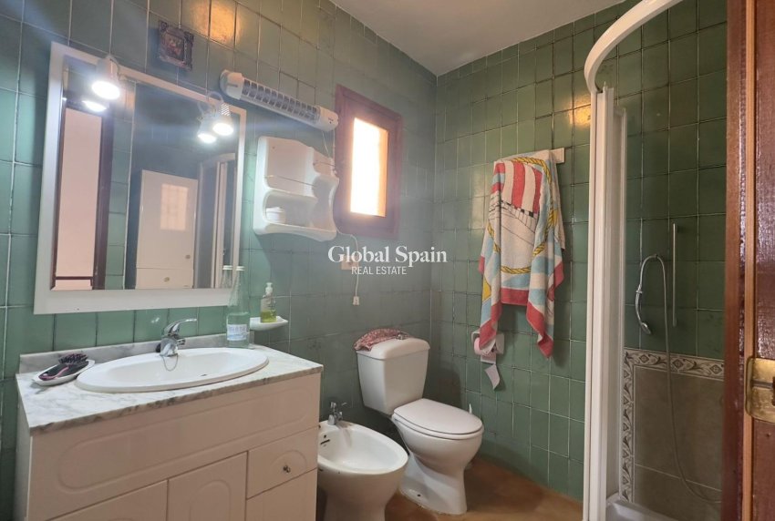 Resale - HOUSE -
TORREVIEJA - Center