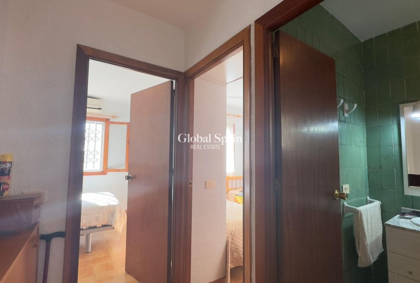 Resale - HOUSE -
TORREVIEJA - Center