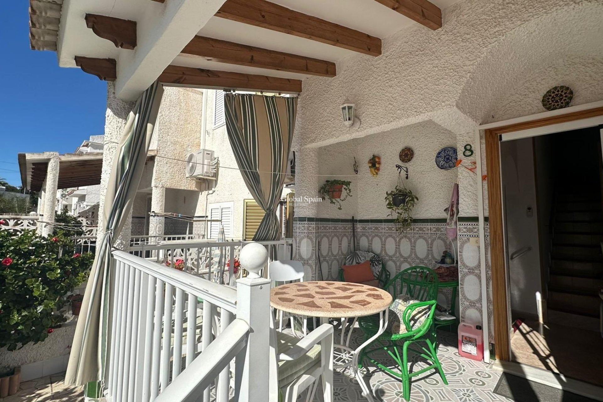 Resale - HOUSE -
TORREVIEJA - Center