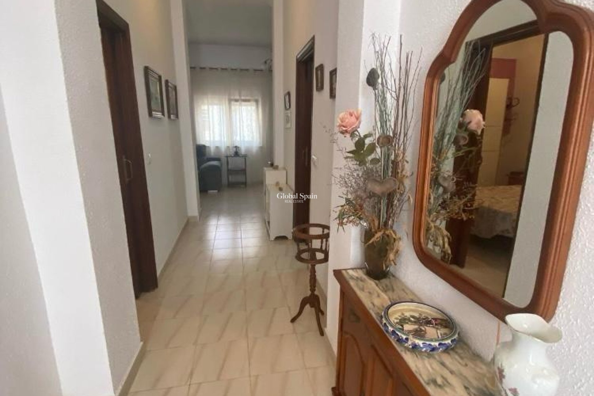 Resale - HOUSE -
TORREVIEJA - Center