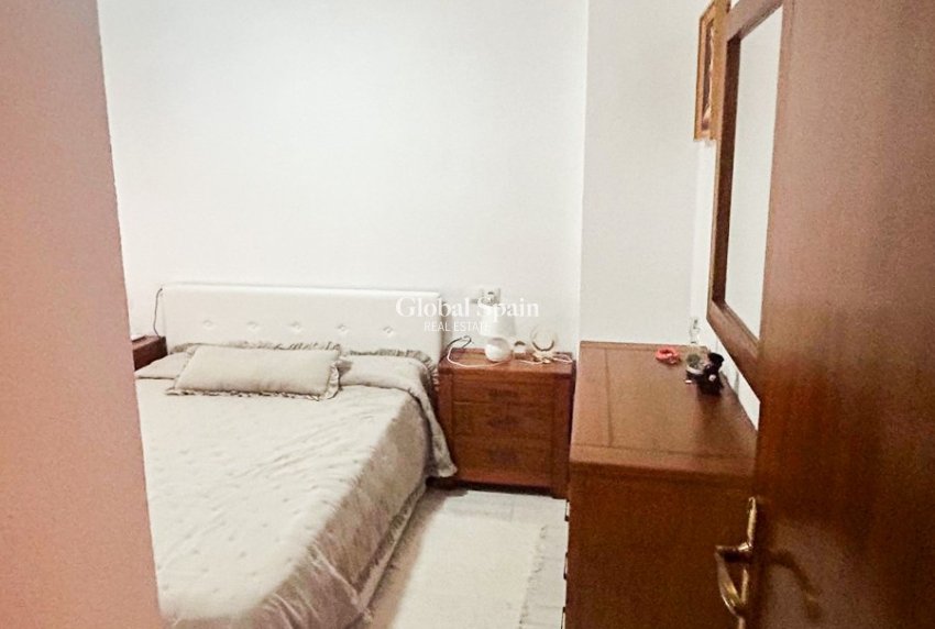 Resale - HOUSE -
TORREVIEJA - Center