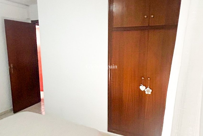 Resale - HOUSE -
TORREVIEJA - Center