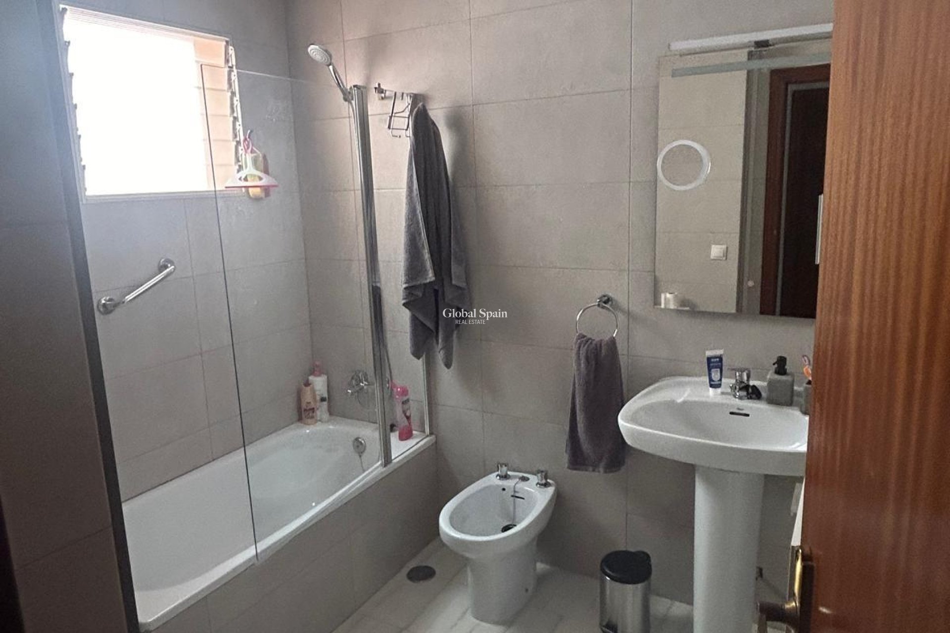 Resale - HOUSE -
TORREVIEJA - Center
