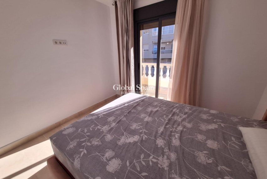 Resale - HOUSE -
TORREVIEJA - Center