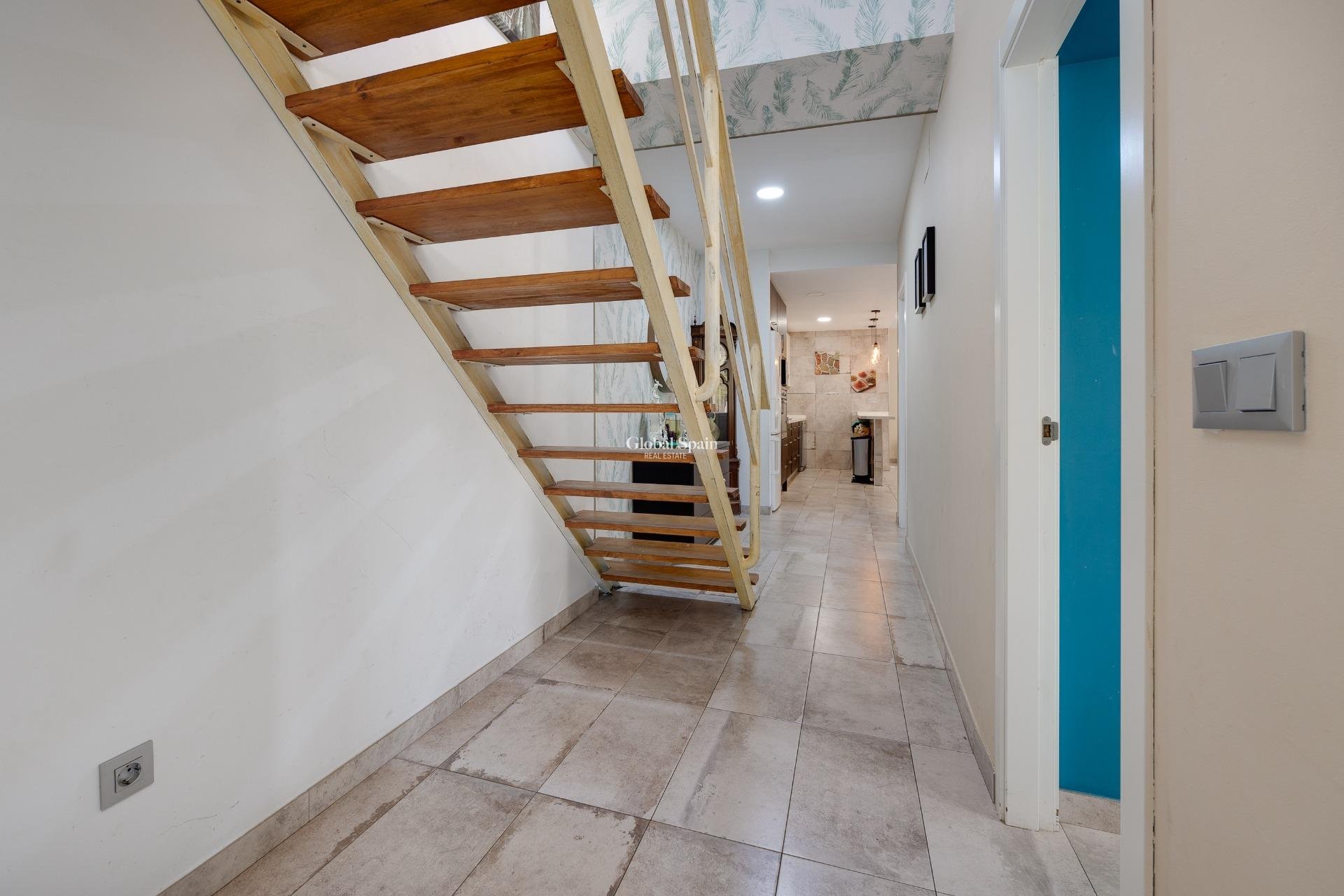 Resale - HOUSE -
TORREVIEJA - Center
