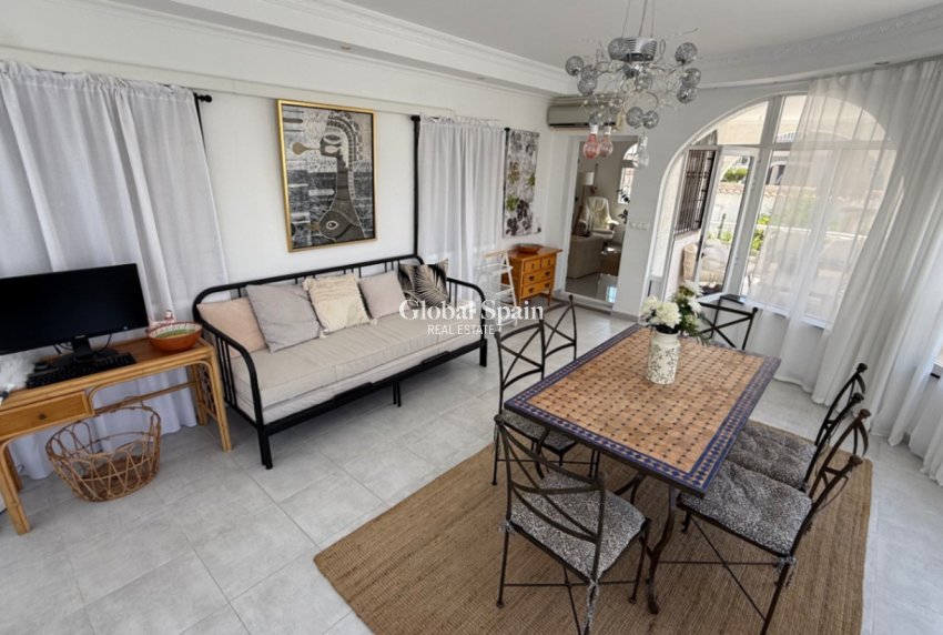 Resale - HOUSE -
TORREVIEJA - Costa Blanca Sur