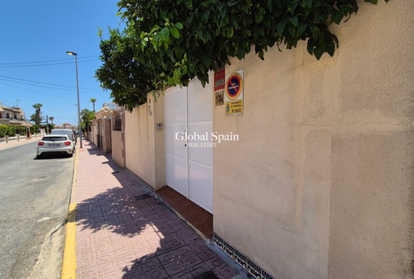 Resale - HOUSE -
TORREVIEJA - Costa Blanca Sur