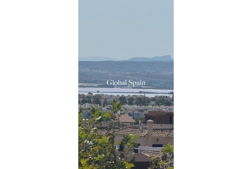 Resale - HOUSE -
TORREVIEJA - Costa Blanca Sur