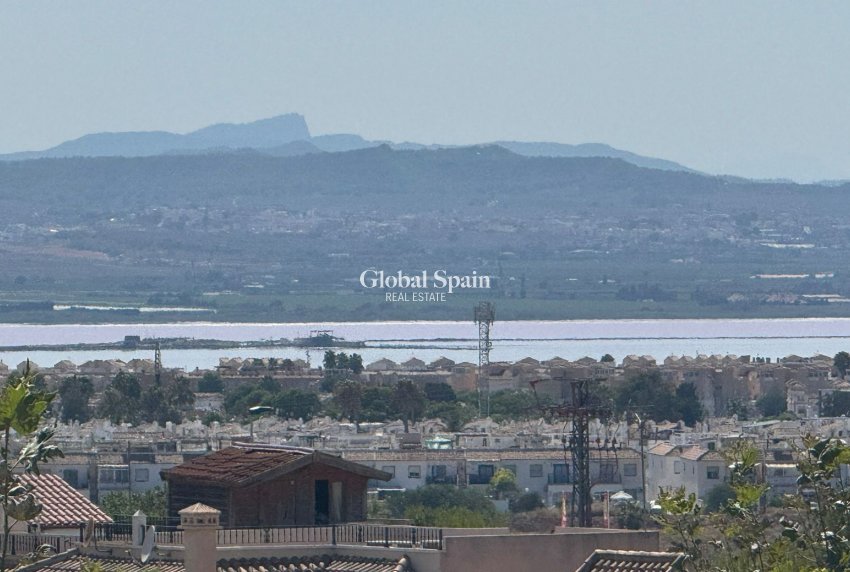 Resale - HOUSE -
TORREVIEJA - Costa Blanca Sur