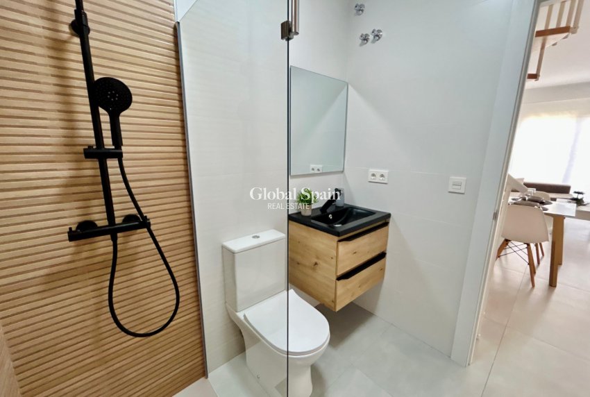 Resale - HOUSE -
TORREVIEJA - Costa Blanca