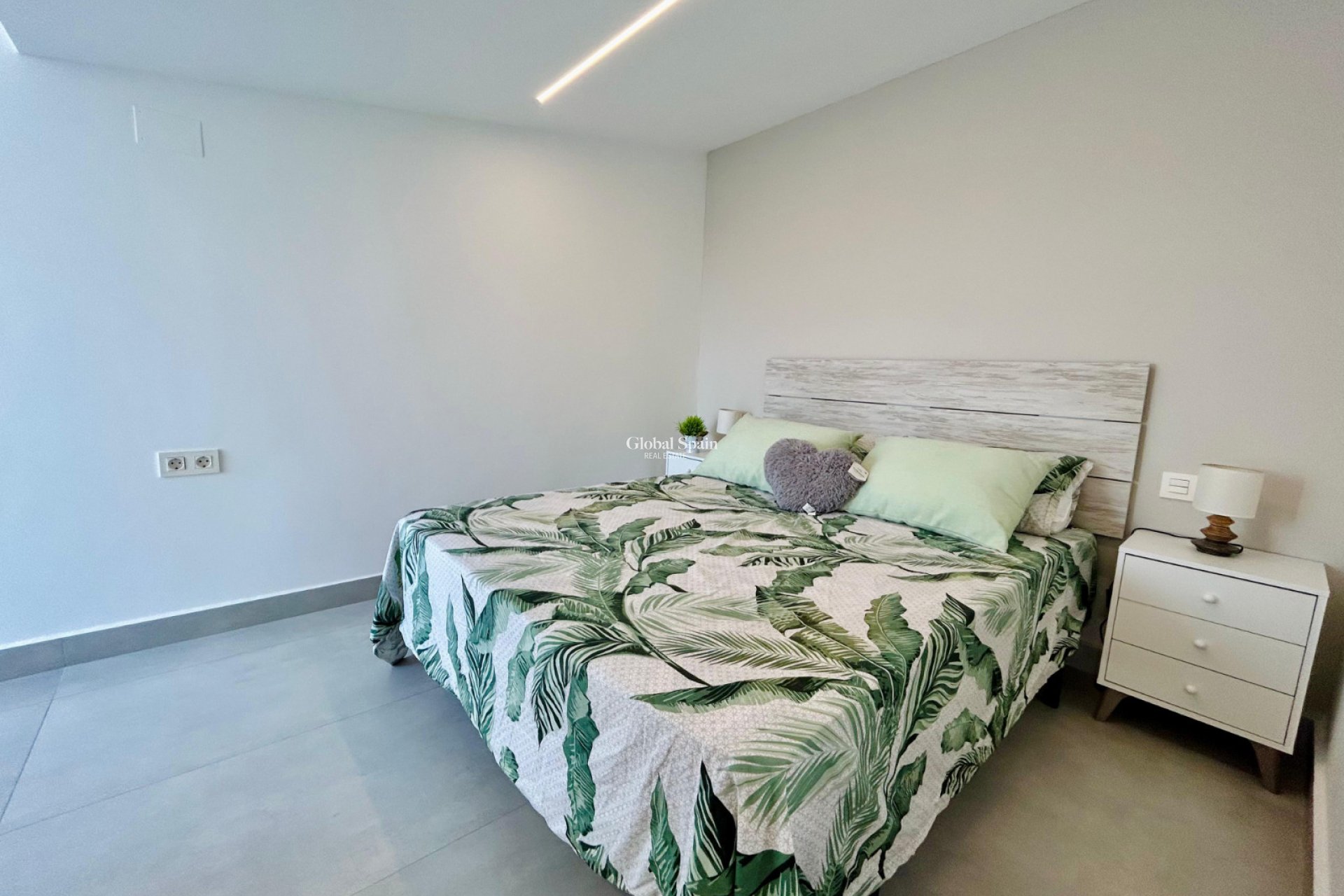 Resale - HOUSE -
TORREVIEJA - Costa Blanca
