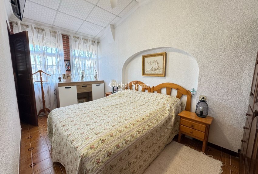 Resale - HOUSE -
TORREVIEJA - Costa Blanca