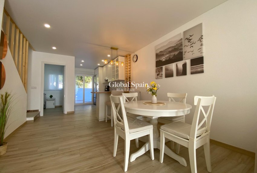 Resale - HOUSE -
TORREVIEJA - Costa Blanca