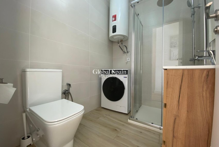 Resale - HOUSE -
TORREVIEJA - Costa Blanca