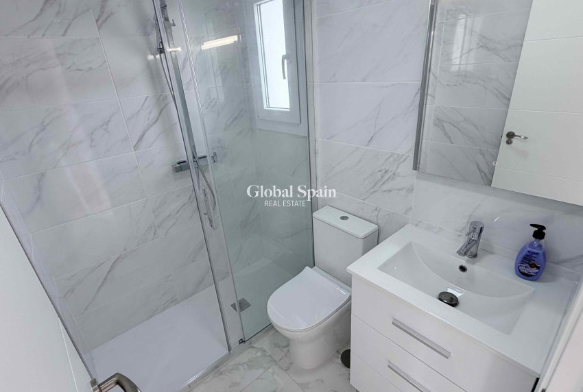 Resale - HOUSE -
TORREVIEJA - Costa Blanca