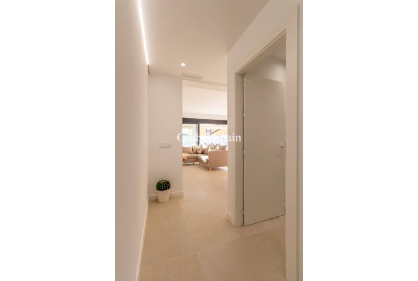 Resale - HOUSE -
TORREVIEJA - Costa Blanca