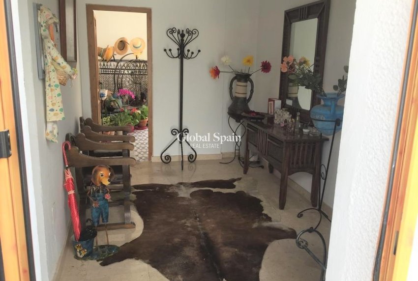 Resale - HOUSE -
TORREVIEJA - Costa Blanca