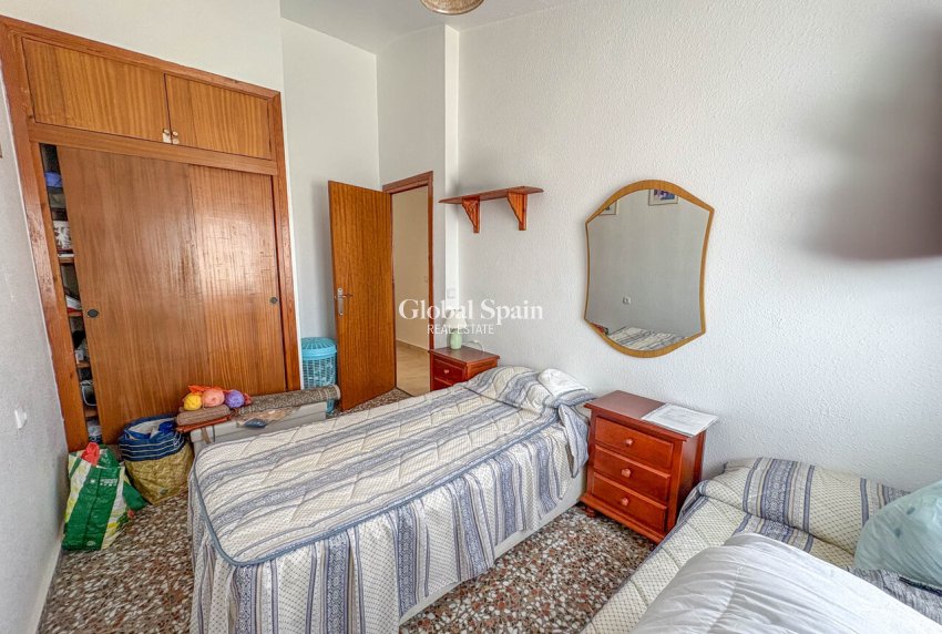Resale - HOUSE -
TORREVIEJA - Costa Blanca