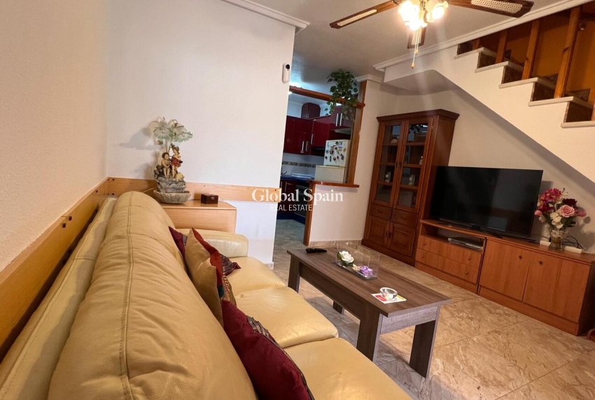 Resale - HOUSE -
TORREVIEJA - Costa Blanca