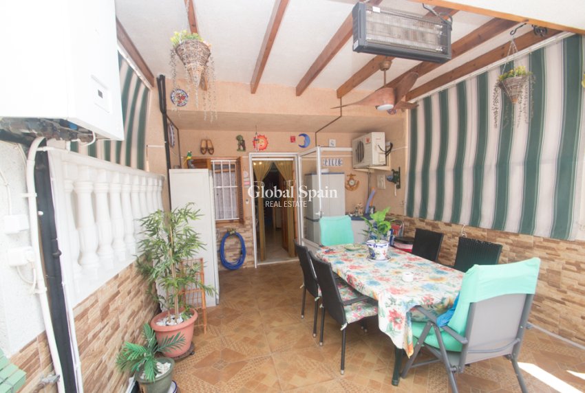 Resale - HOUSE -
TORREVIEJA - Costa Blanca