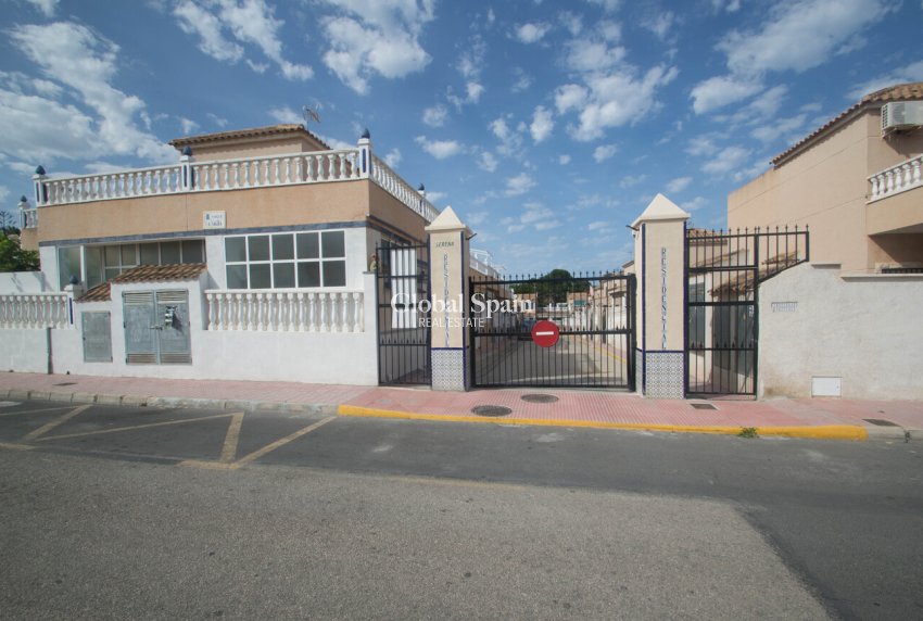 Resale - HOUSE -
TORREVIEJA - Costa Blanca