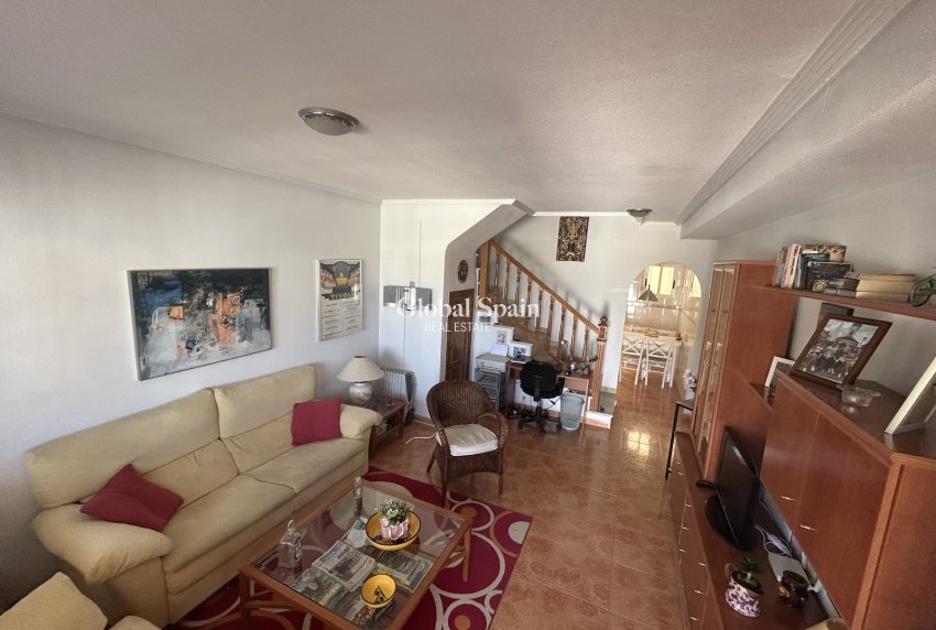 Resale - HOUSE -
TORREVIEJA - Costa Blanca