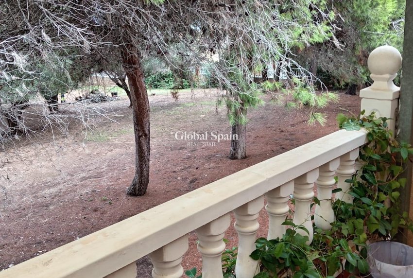 Resale - HOUSE -
TORREVIEJA - Costa Blanca