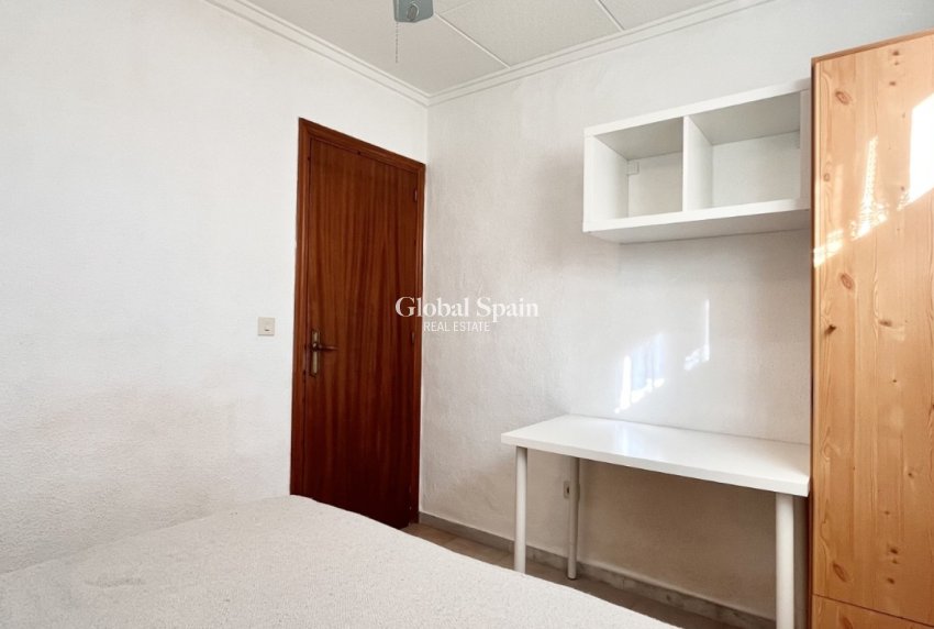 Resale - HOUSE -
TORREVIEJA - Costa Blanca