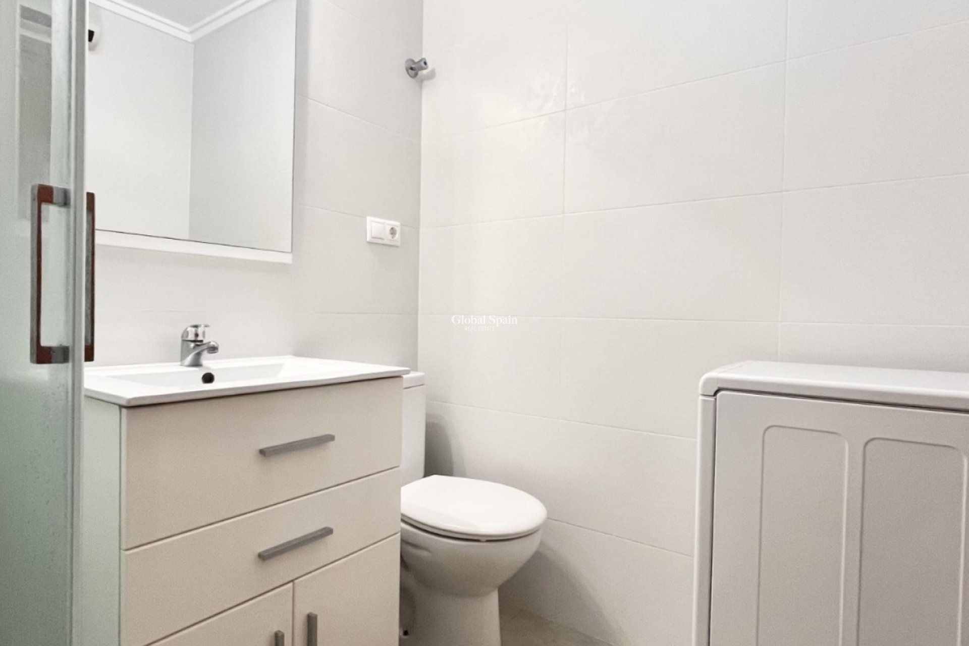 Resale - HOUSE -
TORREVIEJA - Costa Blanca