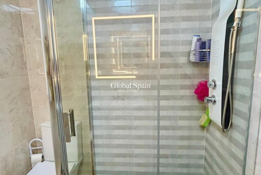 Resale - HOUSE -
TORREVIEJA - Costa Blanca