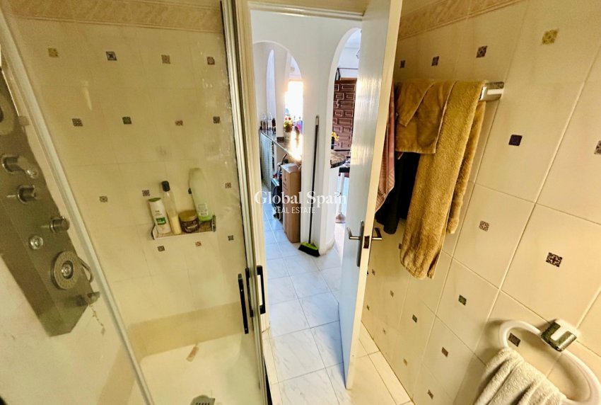 Resale - HOUSE -
TORREVIEJA - Costa Blanca