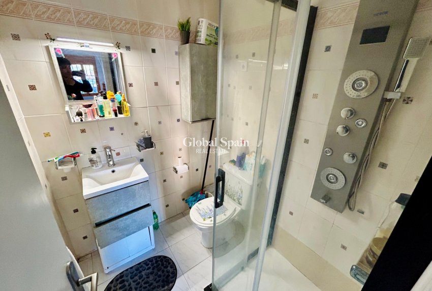 Resale - HOUSE -
TORREVIEJA - Costa Blanca