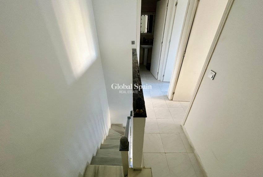 Resale - HOUSE -
TORREVIEJA - Costa Blanca