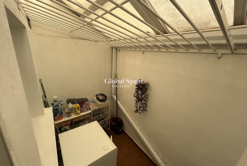 Resale - HOUSE -
TORREVIEJA - Costa Blanca