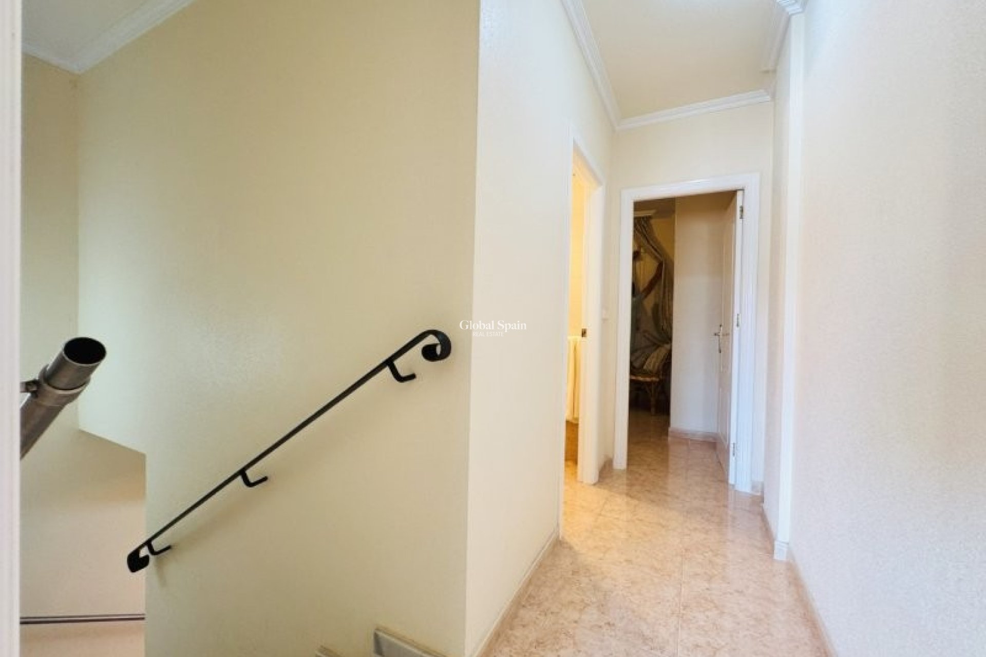 Resale - HOUSE -
TORREVIEJA - Costa Blanca